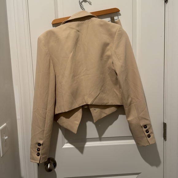 Crescent, blazer skirt set size medium. Nude. NWT. - Picture 5 of 5